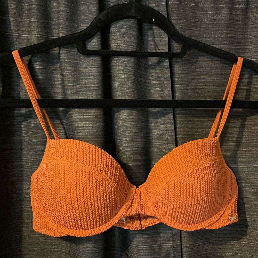 PINK CRINKLE PUSH-UP BIKINI TOP